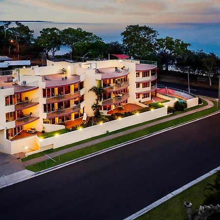 Alexander Beachfront Apartments Hervey Bay Dış mekan fotoğraf