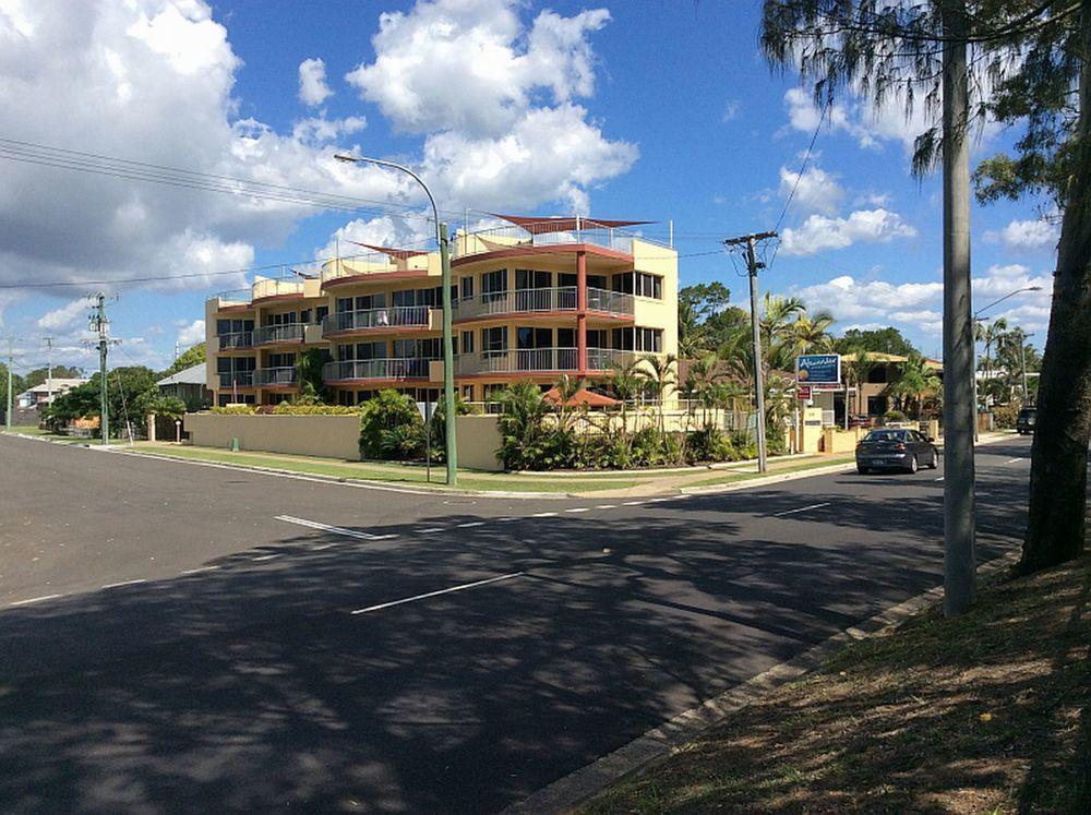 Alexander Beachfront Apartments Hervey Bay Dış mekan fotoğraf