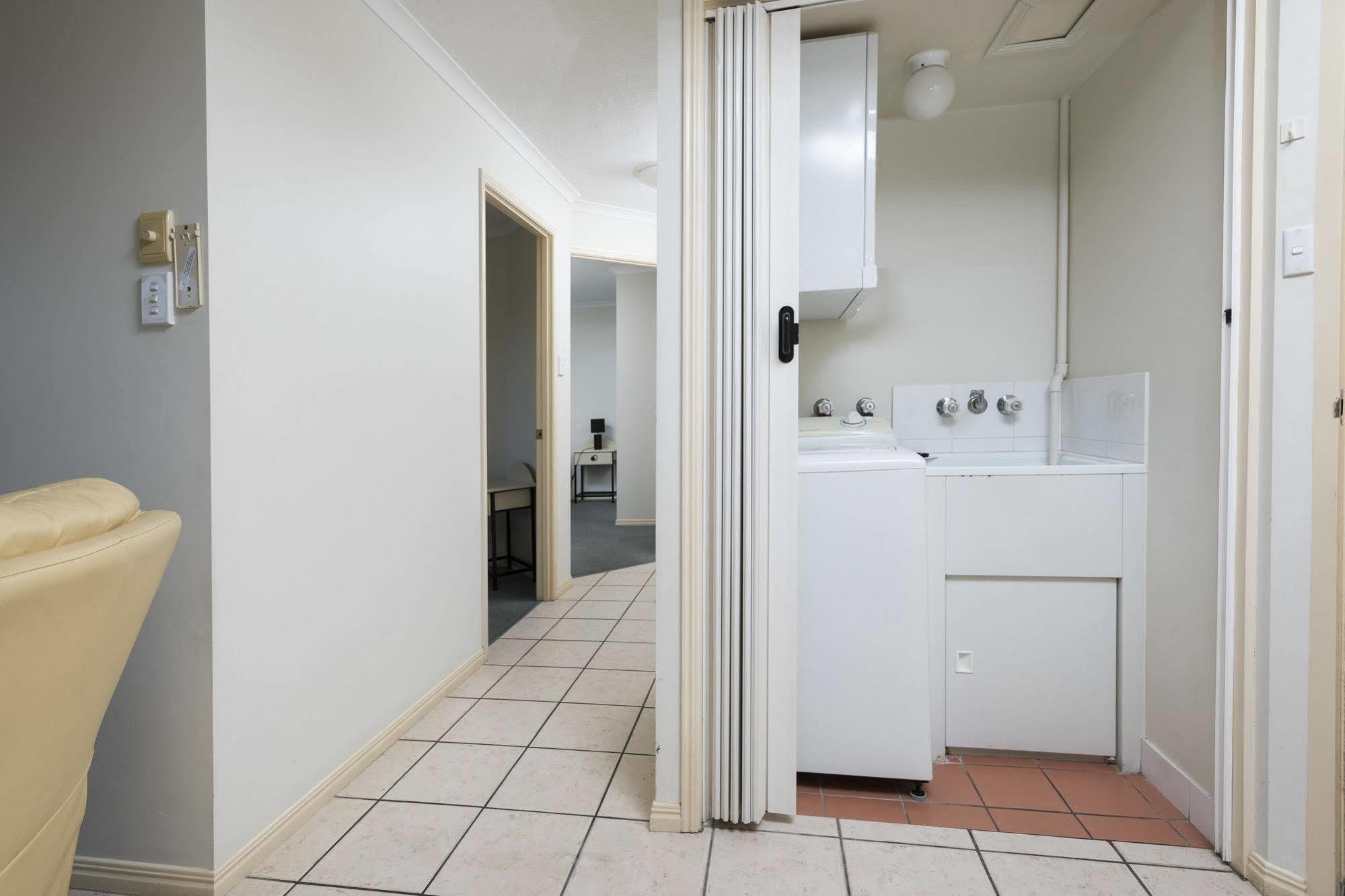 Alexander Beachfront Apartments Hervey Bay Dış mekan fotoğraf