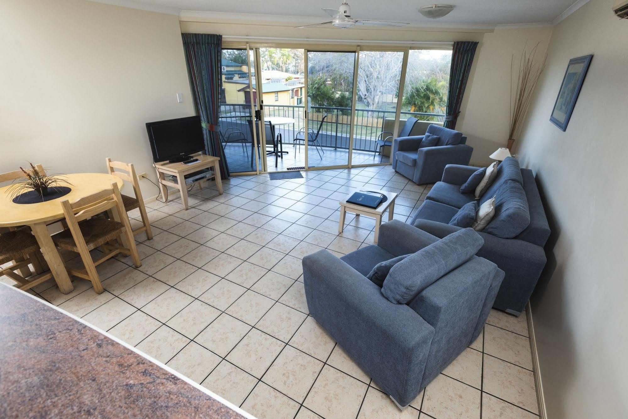 Alexander Beachfront Apartments Hervey Bay Dış mekan fotoğraf