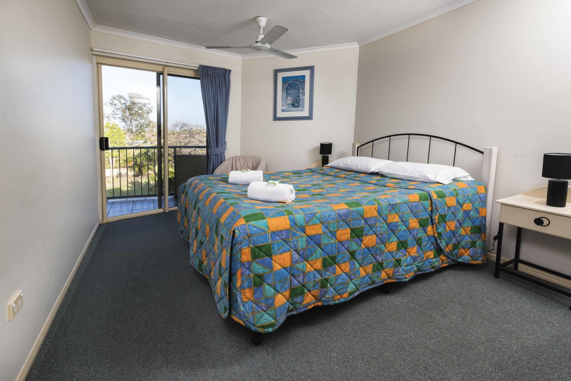 Alexander Beachfront Apartments Hervey Bay Dış mekan fotoğraf