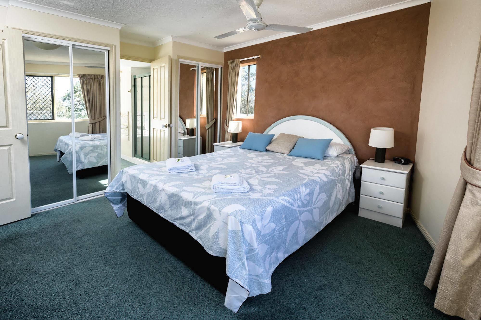Alexander Beachfront Apartments Hervey Bay Dış mekan fotoğraf