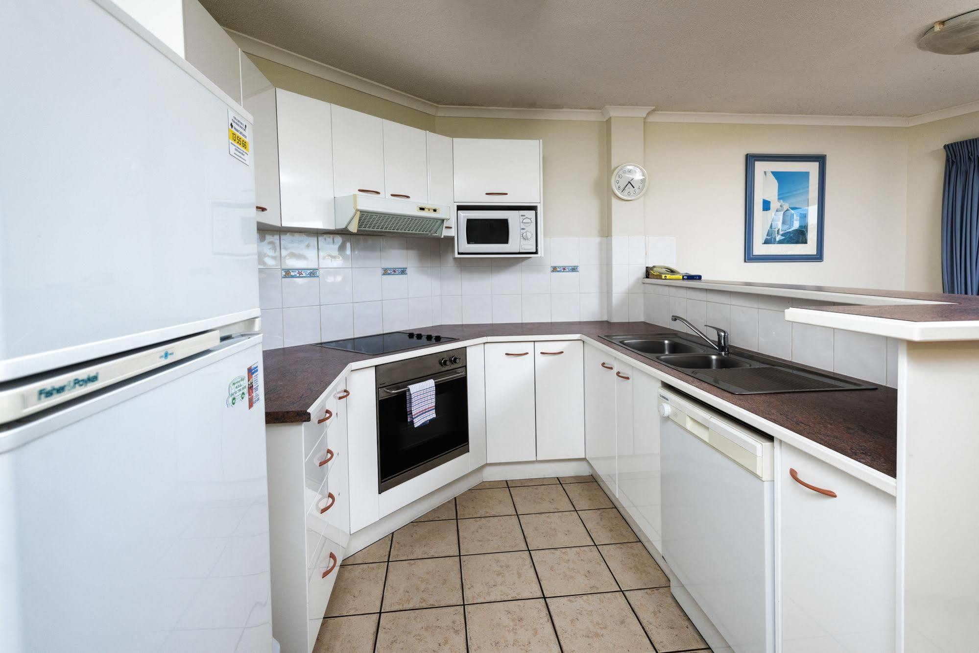 Alexander Beachfront Apartments Hervey Bay Dış mekan fotoğraf