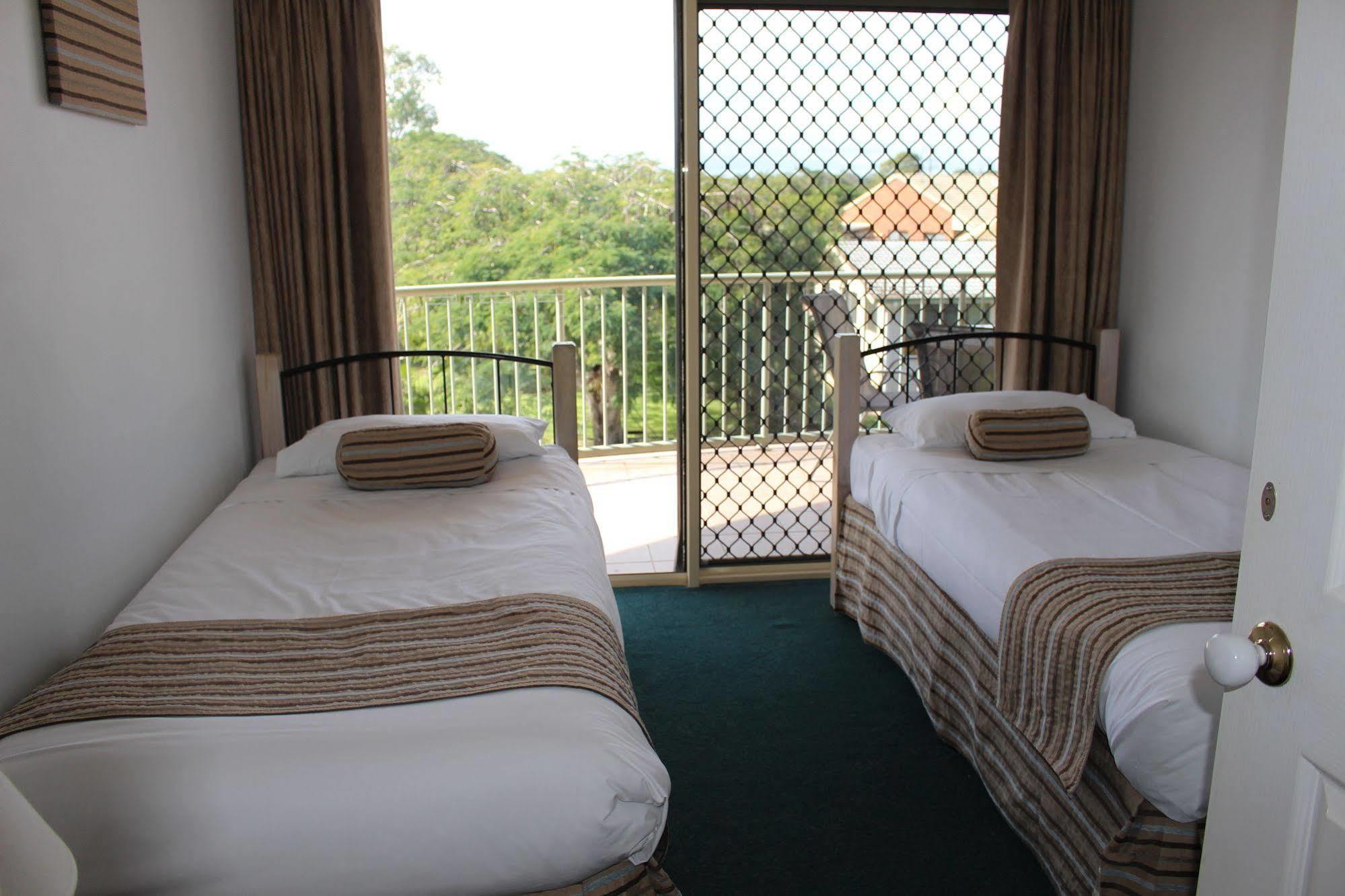 Alexander Beachfront Apartments Hervey Bay Dış mekan fotoğraf