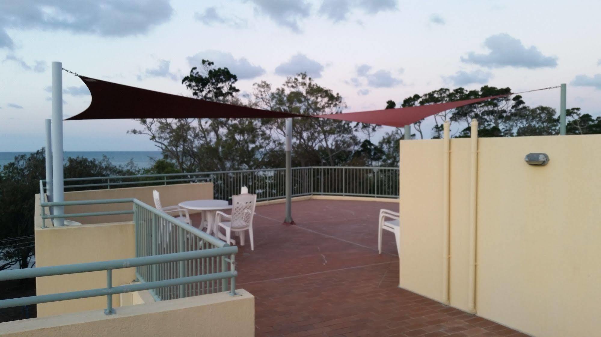 Alexander Beachfront Apartments Hervey Bay Dış mekan fotoğraf