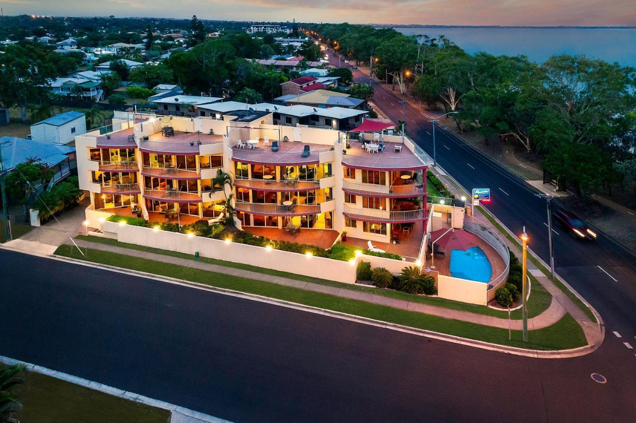 Alexander Beachfront Apartments Hervey Bay Dış mekan fotoğraf