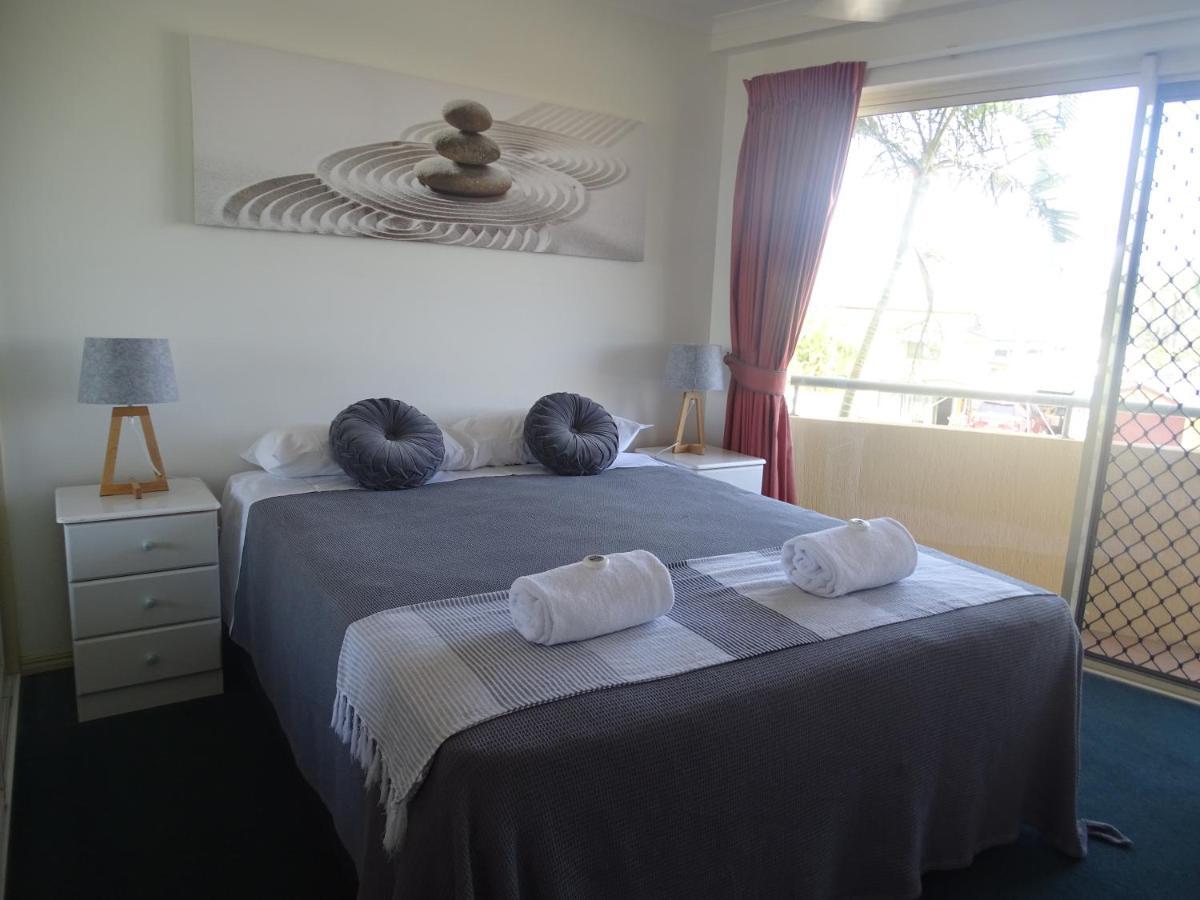 Alexander Beachfront Apartments Hervey Bay Dış mekan fotoğraf