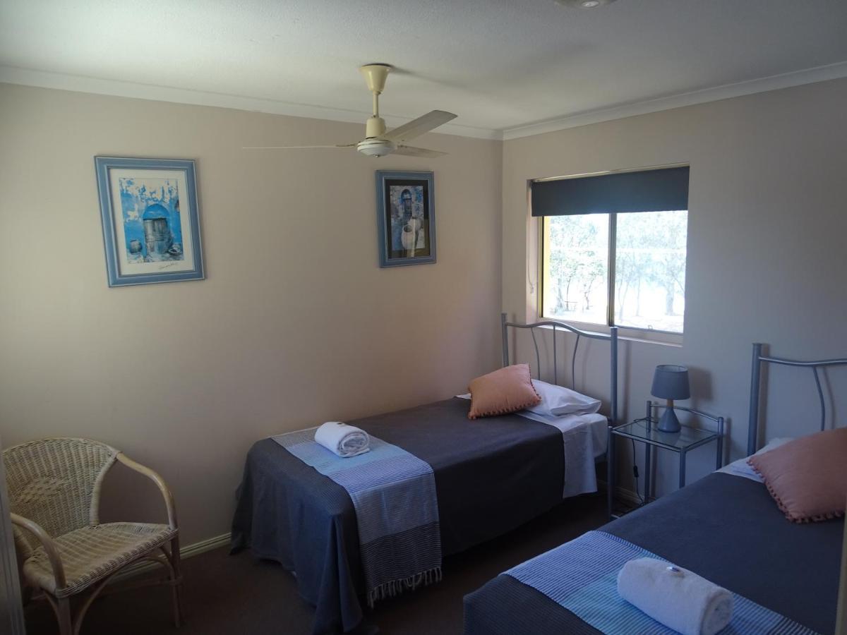 Alexander Beachfront Apartments Hervey Bay Dış mekan fotoğraf